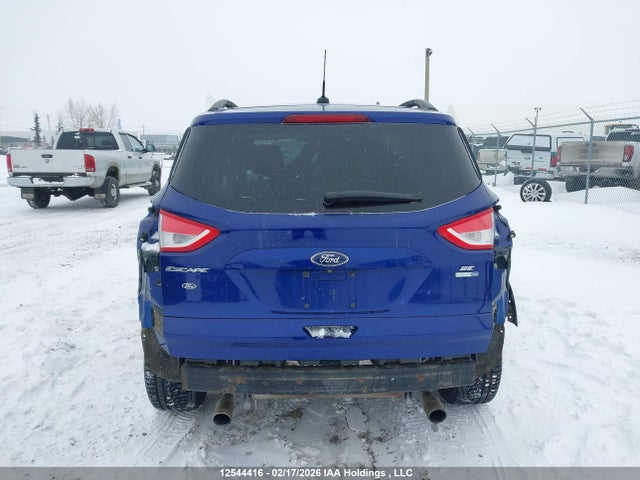 1FMCU9G9XFUC15618 Ford ESCAPE SE