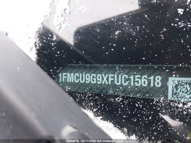 1FMCU9G9XFUC15618 Ford ESCAPE SE