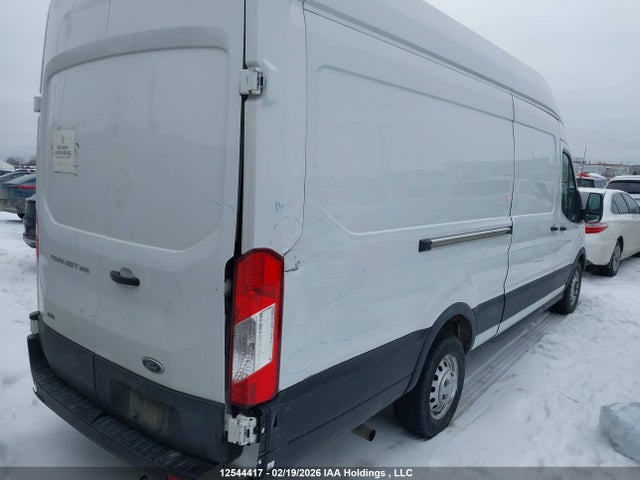 1FTBR3U87NKA25621 Ford Transit T-250