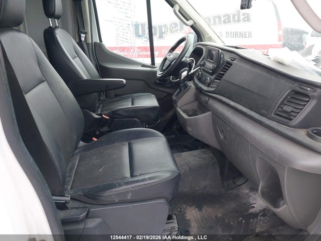 1FTBR3U87NKA25621 Ford Transit T-250