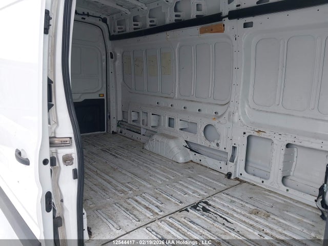 1FTBR3U87NKA25621 Ford Transit T-250