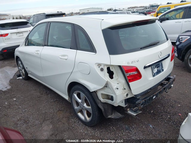 WDDMH4EB1EJ187168 Mercedes-Benz B250