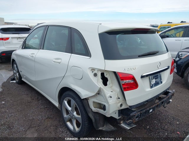 WDDMH4EB1EJ187168 Mercedes-Benz B250