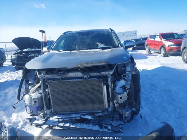 2T3R1RFV9KW029104 Toyota Rav4 Xle/xle Premium