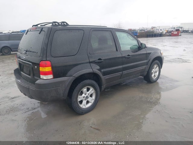 2007 Ford Escape Xlt მანქანა იყიდება აუქციონზე, vin: 1FMYU93167KA63744, აუქციონის ნომერი: 12544436
