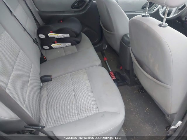 2007 Ford Escape Xlt მანქანა იყიდება აუქციონზე, vin: 1FMYU93167KA63744, აუქციონის ნომერი: 12544436