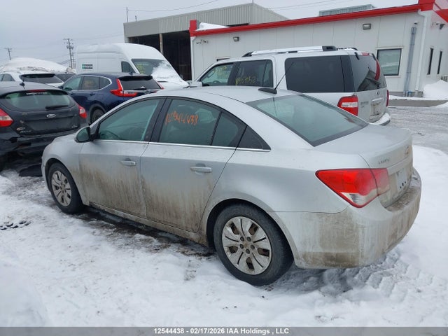 1G1PC5SBXF7289723 Chevrolet CRUZE LT