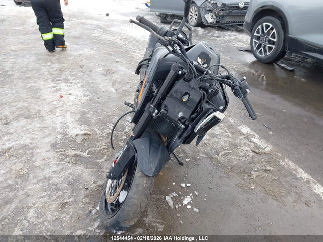 Продаж на аукціоні авто 2021 Ktm 890 Duke R, vin: VBKTU9406MM812240, номер лоту: 12544454