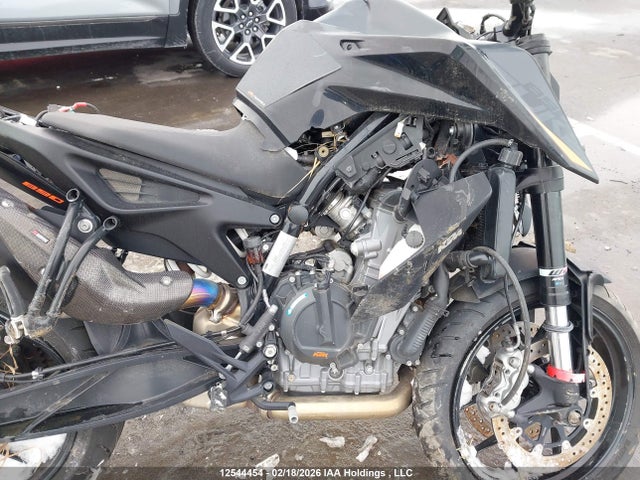 Продаж на аукціоні авто 2021 Ktm 890 Duke R, vin: VBKTU9406MM812240, номер лоту: 12544454
