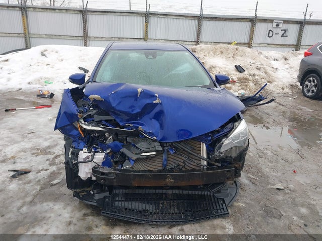 2T1BURHE0JC035565 Toyota COROLLA SE