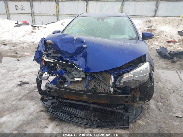 2T1BURHE0JC035565 Toyota COROLLA SE