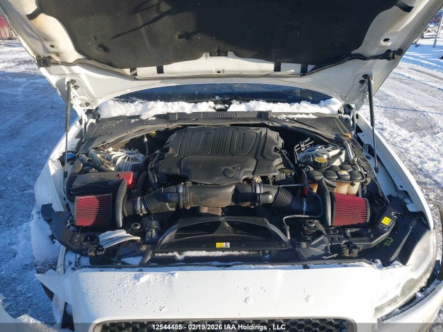SAJBK4BV3HCY50722 Jaguar Xf 35t Prestige