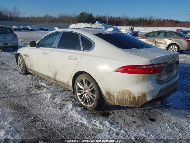SAJBK4BV3HCY50722 Jaguar Xf 35t Prestige