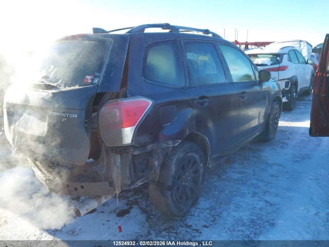 JF2SJEBC4HG454752 Subaru Forester 2.5i
