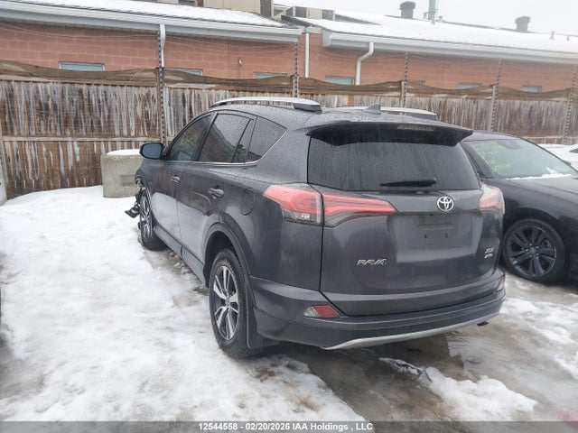 Продаж на аукціоні авто 2018 Toyota Rav4 Xle, vin: 2T3RFREV9JW812697, номер лоту: 12544558