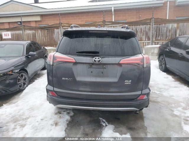 Продаж на аукціоні авто 2018 Toyota Rav4 Xle, vin: 2T3RFREV9JW812697, номер лоту: 12544558