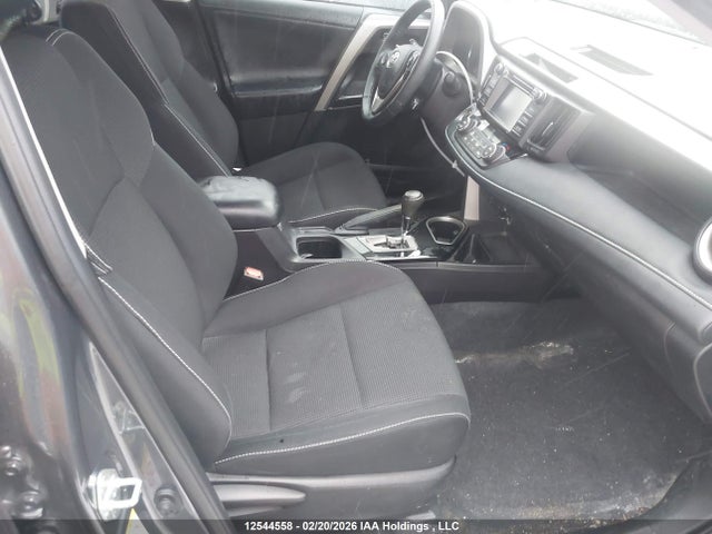 Продаж на аукціоні авто 2018 Toyota Rav4 Xle, vin: 2T3RFREV9JW812697, номер лоту: 12544558