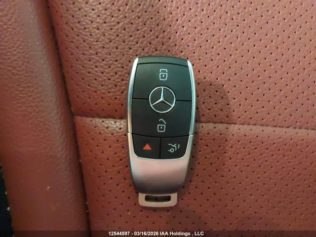 W1N0G8EB8NV382818 Mercedes-Benz Glc 300 4matic