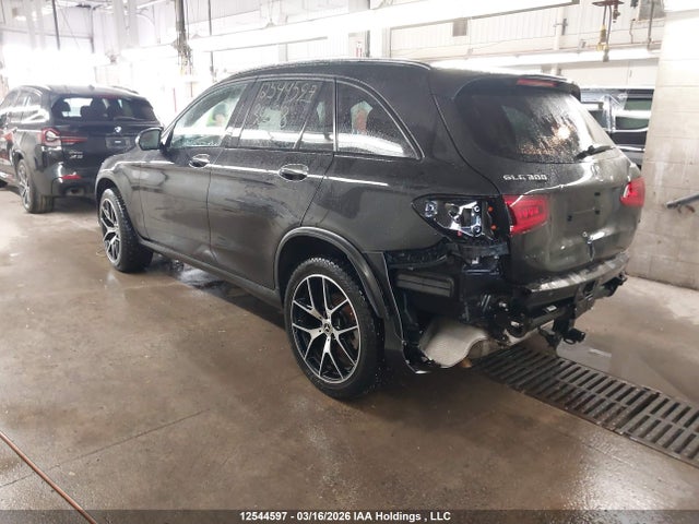 W1N0G8EB8NV382818 Mercedes-Benz Glc 300 4matic