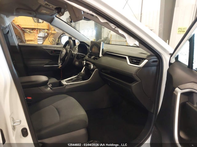 2T3B1RFV6SW571553 Toyota RAV4 LE