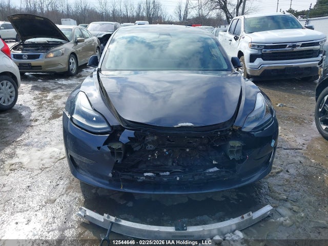 5YJ3E1EA7NF174985 Tesla Model 3 Rwd/standard Range