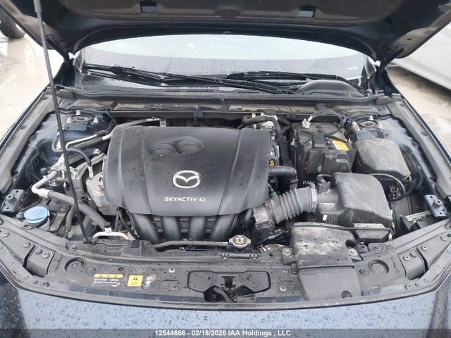 JM1BPBLL5N1516877 Mazda Mazda3 Gs