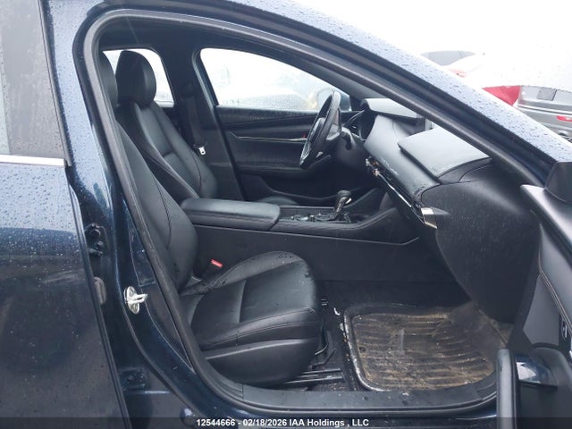 JM1BPBLL5N1516877 Mazda Mazda3 Gs