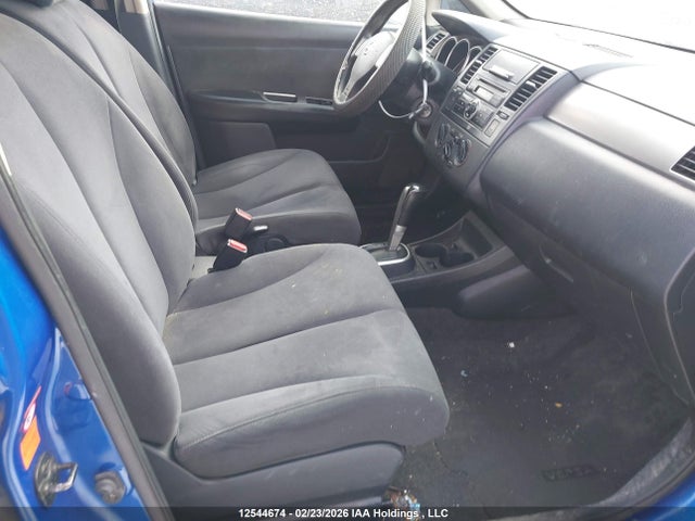 12544674 :رقم المزاد ، 3N1BC13E48L434565 vin ، 2008 Nissan Versa 1.8s مزاد بيع