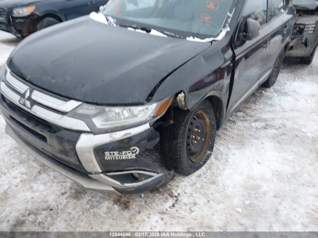 JA4JZ3AX0GZ600704 Mitsubishi Outlander Se/sel