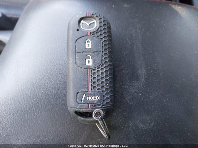 JM1BM1M37G1352780 Mazda 3 TOURING