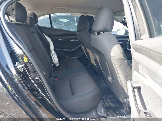 JM1BPACMXS1757963 Mazda Mazda3 Gs