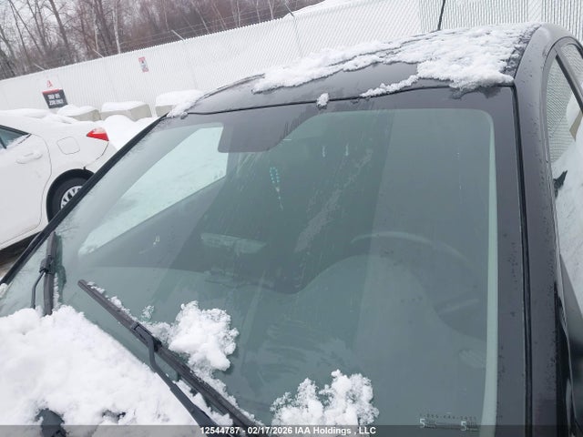 3KPA25AB1JE025462 KIA RIO LX/S