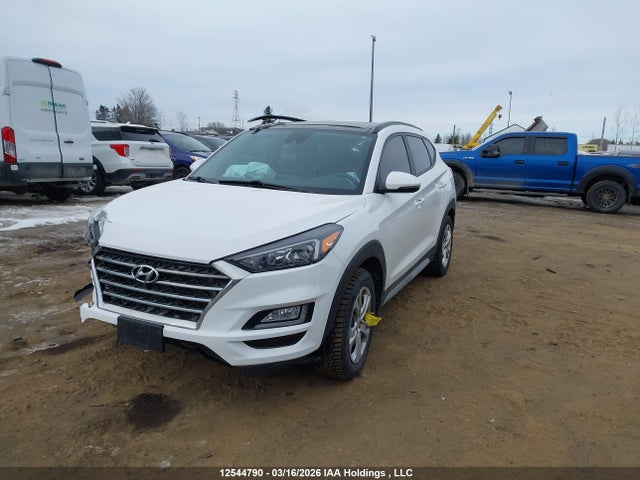 KM8J3CAL9KU949107 Hyundai Tucson Luxury