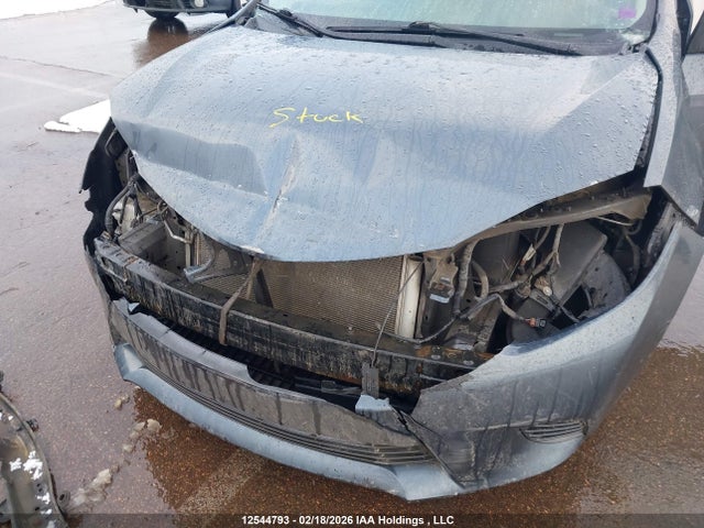2T1BURHE2GC704900 Toyota COROLLA LE