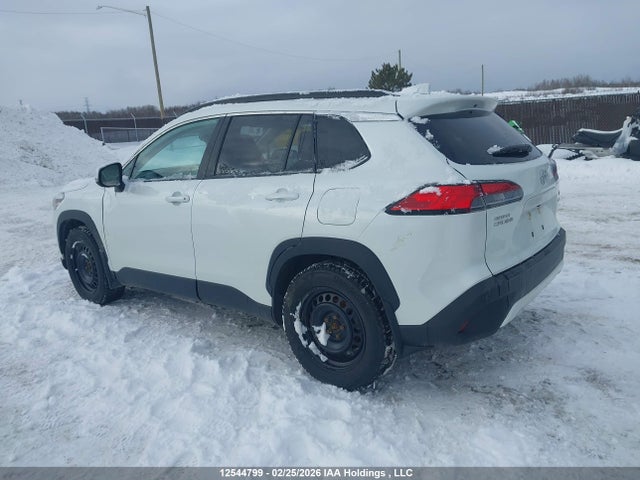 Toyota Corolla Cross 2024 7MUDAABGXRV092653 Image 3