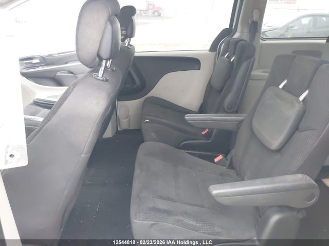 2C4RDGBG1JR218583 Dodge Grand Caravan Se