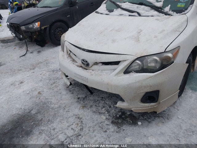 12544833 :رقم المزاد ، 2T1BU4EE5DC016635 vin ، 2013 Toyota Corolla مزاد بيع