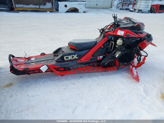 YH2LLGNB7NR000408 Lynx Snowmobile