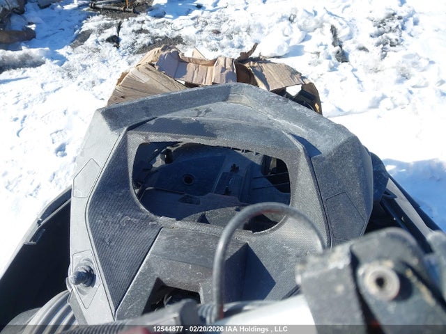 YH2SSMHC2HR000340 Skidoo Skidoo