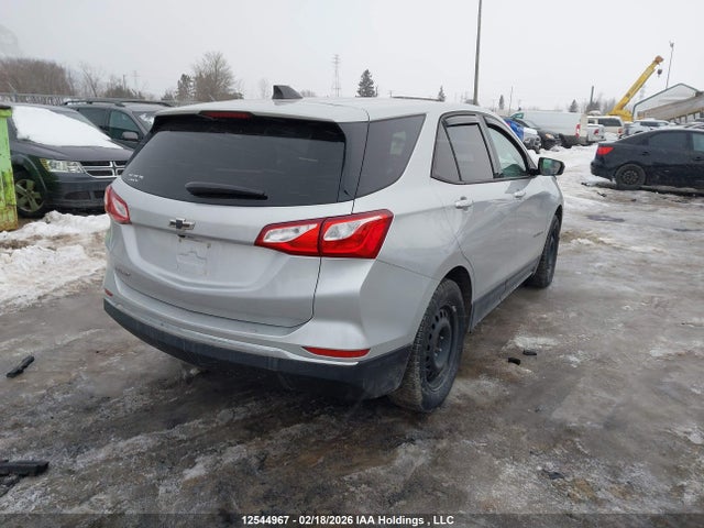 2GNAXHEV8J6307421 Chevrolet EQUINOX LS