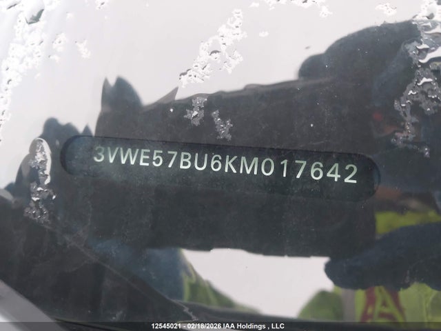 3VWE57BU6KM017642 Volkswagen JETTA SEL