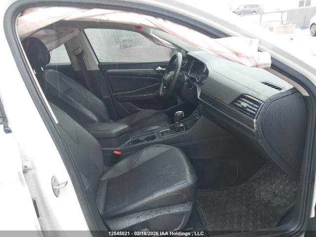 3VWE57BU6KM017642 Volkswagen JETTA SEL