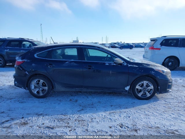 KNAF55AC8M5114318 KIA Forte5 Ex