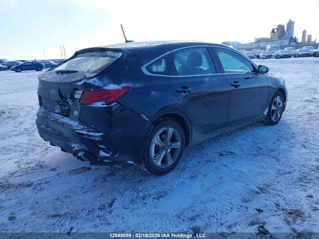 KNAF55AC8M5114318 KIA Forte5 Ex