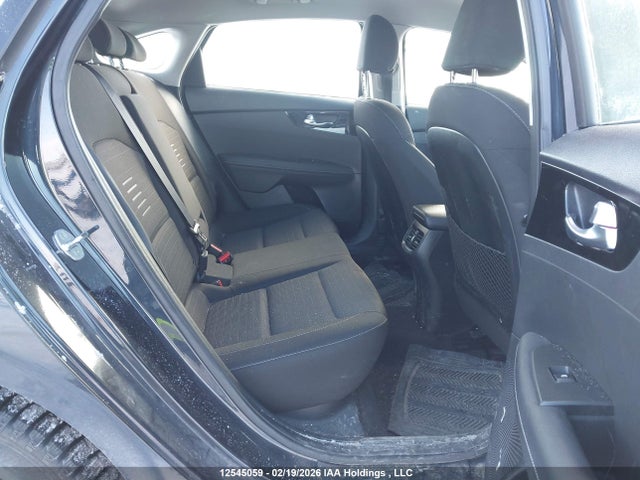 KNAF55AC8M5114318 KIA Forte5 Ex