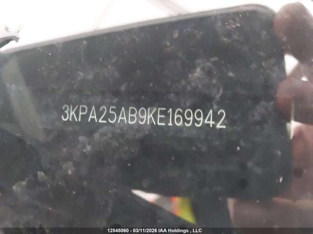 3KPA25AB9KE169942 KIA Rio Lx/lx+