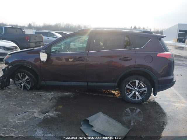 Продажа на аукционе авто 2017 Toyota Rav4, vin: 2T3RFREV5HW664185, номер лота: 12545063