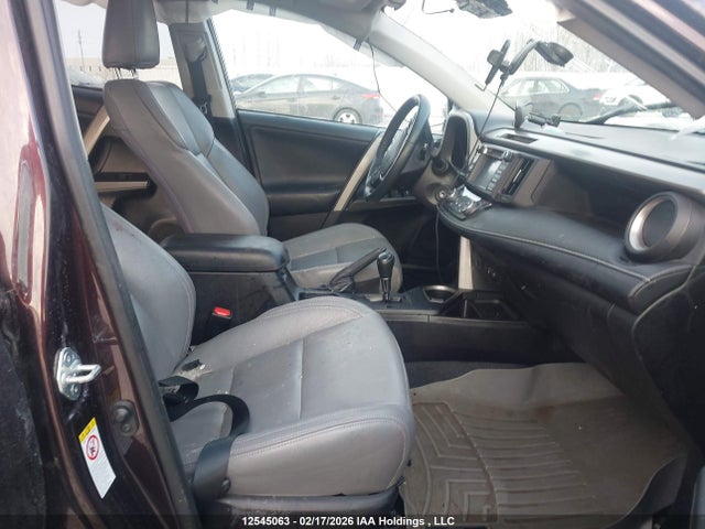 Продажа на аукционе авто 2017 Toyota Rav4, vin: 2T3RFREV5HW664185, номер лота: 12545063