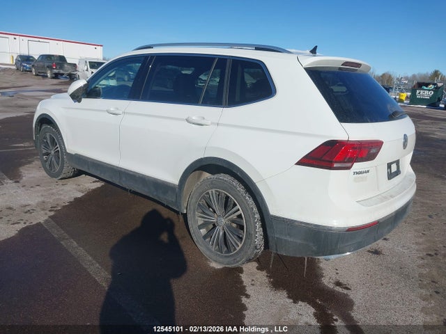 3VV4B7AX6JM142207 Volkswagen Tiguan Highline