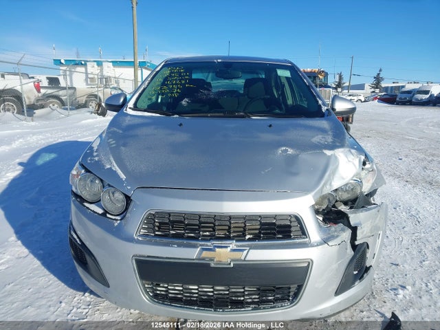 1G1JC5SB1G4167681 Chevrolet SONIC LT